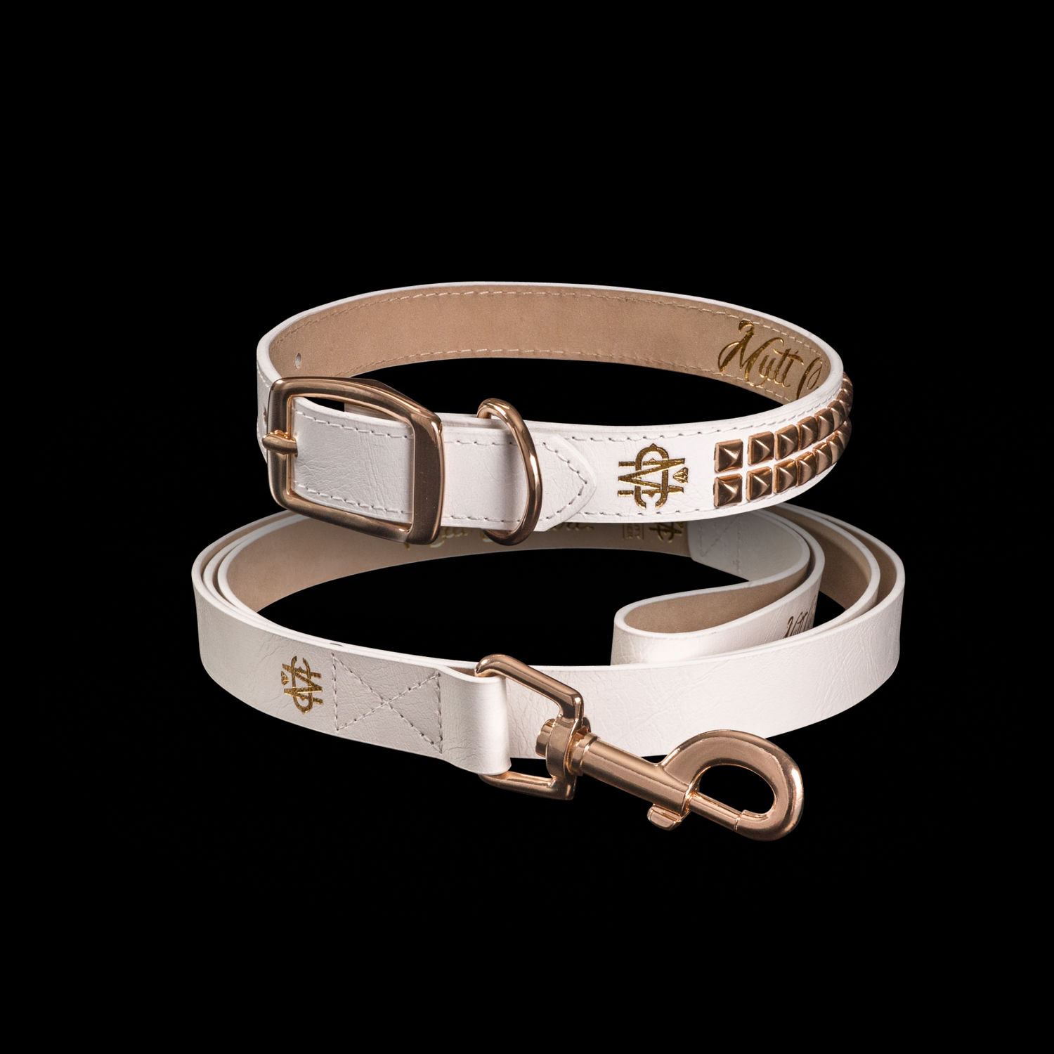White and gold dog collar deals